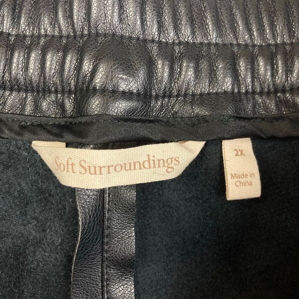NWT Soft Surroundings Rivka Black Vegan Faux Leather Wide Leg Cropped Pants 2X - Picture 2 of 10